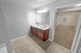 690 Collingsworth Ln, Lawrenceville, GA 30043 - Photo 7