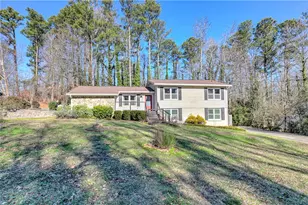 3290 Forest Creek Dr SW, Marietta, GA 30064 - Photo 3