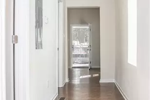 911 Smith St SW, Atlanta, GA 30310 - Photo 9