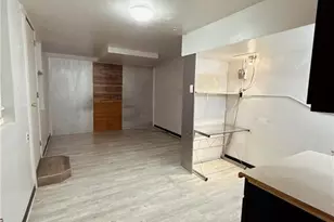 815 Sunfield Dr NW, Lilburn, GA 30047 - Photo 3