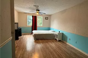 815 Sunfield Dr NW, Lilburn, GA 30047 - Photo 15