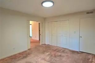 6851 Roswell Rd NE, Sandy Springs, GA 30328 - Photo 17