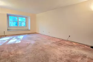 6851 Roswell Rd NE, Sandy Springs, GA 30328 - Photo 15