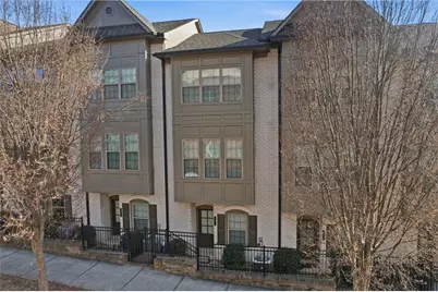 555 Broadview Place NE, Atlanta, GA 30324 - Photo 1