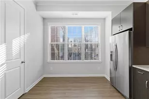 555 Broadview Pl NE, Atlanta, GA 30324 - Photo 9