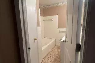 1902 Mural Cir, Morrow, GA 30260 - Photo 7