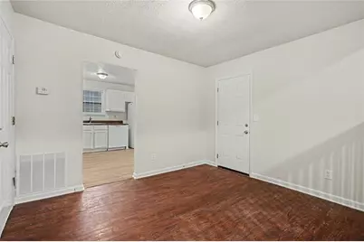 5571 Tunbridge Wells Road, Lithonia, GA 30058 - Photo 7