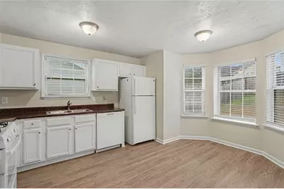 5571 Tunbridge Wells Road, Lithonia, GA 30058 - Photo 9