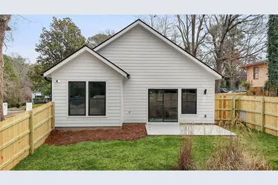 672 Commercial Avenue NW, Atlanta, GA 30318 - Photo 33