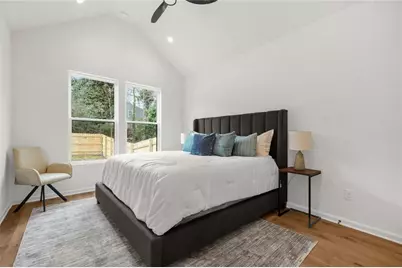 672 Commercial Avenue NW, Atlanta, GA 30318 - Photo 15