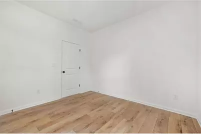 672 Commercial Avenue NW, Atlanta, GA 30318 - Photo 31