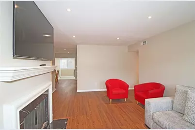 38 La Rue Place NW, Atlanta, GA 30327 - Photo 3