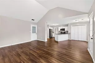 979 Oakwood Chase Cir, Stone Mountain, GA 30083 - Photo 13