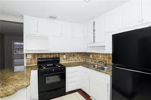 8951 Cornell Dr, Jonesboro, GA 30238 - Photo 13