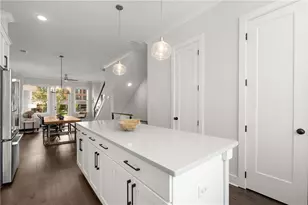 1712 Edgehill Manor NE, Atlanta, GA 30317 - Photo 9