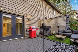 1802 Cedar Chase Ln NE, Atlanta, GA 30324 - Photo 17