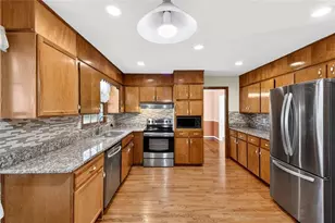 5657 Bob White Cir NW, Lilburn, GA 30047 - Photo 7