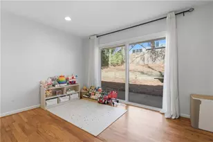 1502 Bubbling Creek Rd, Brookhaven, GA 30319 - Photo 9