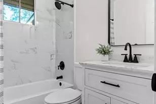 205 Pine St, Barnesville, GA 30204 - Photo 21