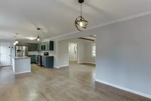 1010 Allgood Rd, Stone Mountain, GA 30083 - Photo 15