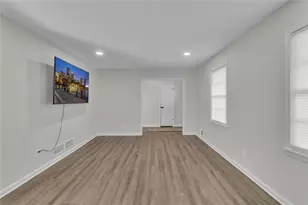 4611 Eberline Ct, Stone Mountain, GA 30083 - Photo 9