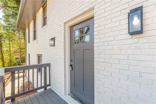 422 Susan Creek Dr, Stone Mountain, GA 30083 - Photo 5