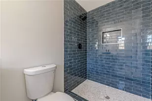 422 Susan Creek Dr, Stone Mountain, GA 30083 - Photo 29