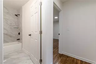 422 Susan Creek Dr, Stone Mountain, GA 30083 - Photo 21