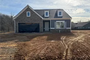 18 Madison Ln, Adairsville, GA 30103 - Photo 1