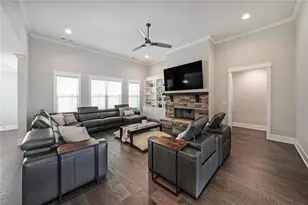 485 Discovery Lake Dr, Fayetteville, GA 30215 - Photo 9