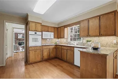 1679 Kellogg Springs Drive, Atlanta, GA 30338 - Photo 9