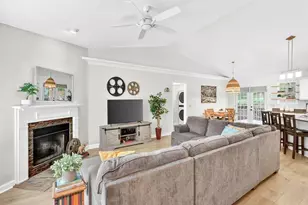 8635 Sapphire Ln, Gainesville, GA 30506 - Photo 5