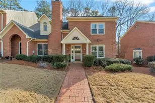 2705 Holcomb Springs Dr, Alpharetta, GA 30022 - Photo 1