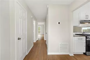 1017 Falling Valley Ct SE, Smyrna, GA 30080 - Photo 3