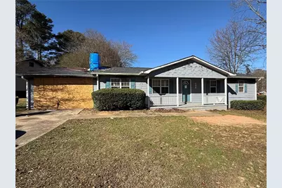 596 Lakeridge Circle SE, Conyers, GA 30094 - Photo 1