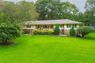 345 Hickory Hills Dr, Jefferson, GA 30549 - Photo 1