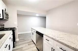 755 Fallview Dr, Forest Park, GA 30297 - Photo 11