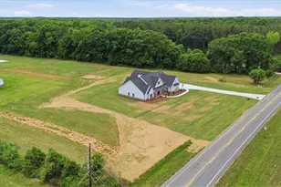 1217 Pleasant Valley Rd, Monroe, GA 30655 - Photo 95
