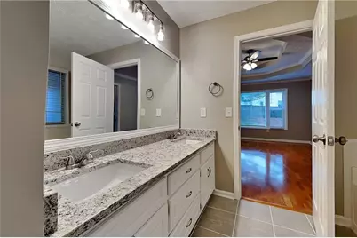 4385 Foxberry Run, Loganville, GA 30052 - Photo 9