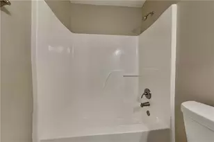 4385 Foxberry Run, Loganville, GA 30052 - Photo 15