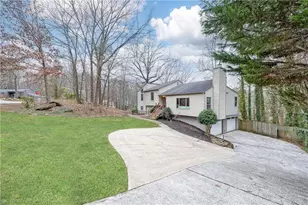 696 Willow Mill Ct, Marietta, GA 30068 - Photo 45