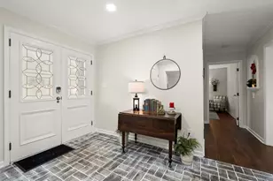 1330 Lake Shore Cir, Gainesville, GA 30501 - Photo 5