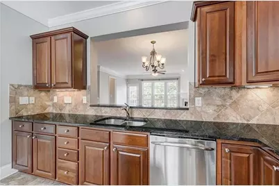 890 West Road, Atlanta, GA 30324 - Photo 11