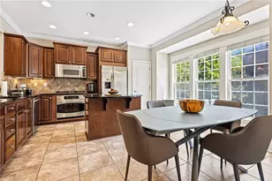 890 W Rd, Atlanta, GA 30324 - Photo 19