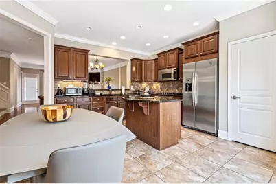 890 West Road, Atlanta, GA 30324 - Photo 9