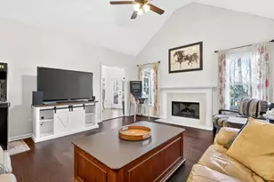 155 Clubhouse Dr NW, Kennesaw, GA 30144 - Photo 3