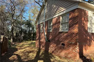 3909 Ridgeway Dr, Columbus, GA 31903 - Photo 5