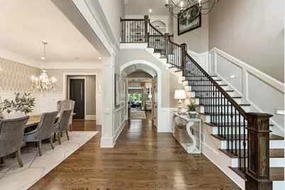 157 Lake Forrest Lane NE, Atlanta, GA 30342 - Photo 9