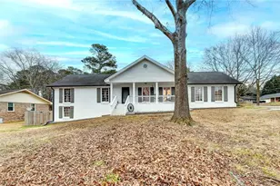 2136 Briarwood Ct, Snellville, GA 30078 - Photo 1