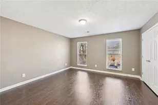 125 N River Dr, Atlanta, GA 30350 - Photo 9